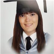 Graduada en Magisterio de Educación Primaria con mención en Pedagogía Terapéutica